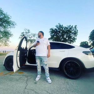 Meet your Posher, Andres